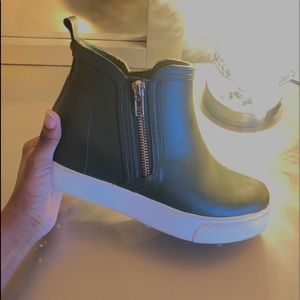 Steve Madden Wedgie Leather Sneakers - ( Olive Green )